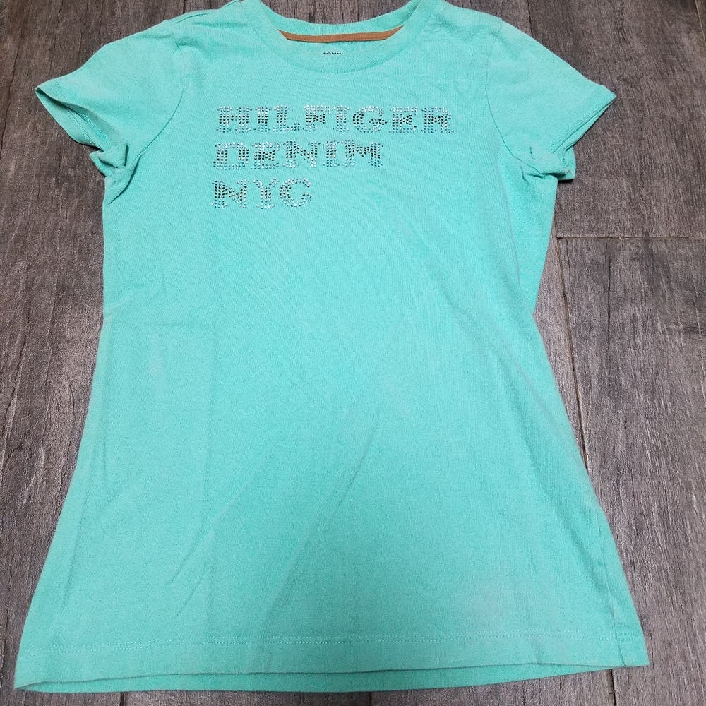 Girls Tommy Hilfiger short sleeve shirt...so cute!😍
